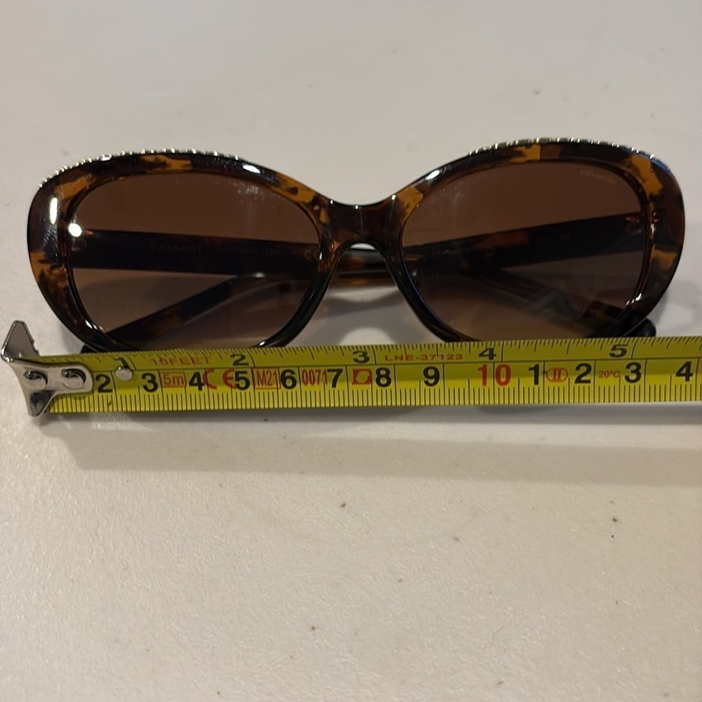 Coach - HC8296U - 512074 56-16-140. Dark Tortoise - women’s sunglasses. - Picture 9 of 10
